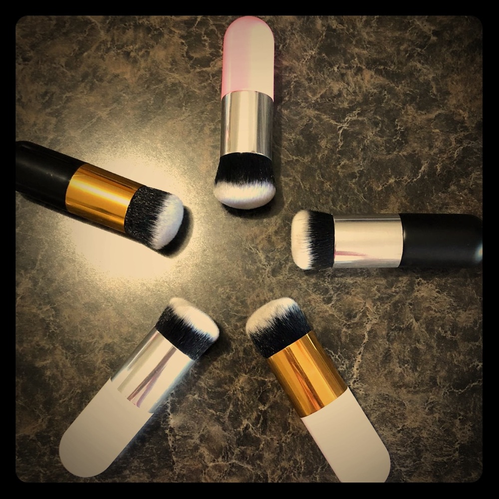 Face brush